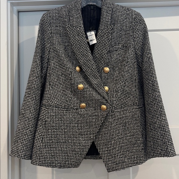 Express Jackets & Blazers - BRAND NEW Express Black and White Houndstooth Blazer with Gold Accents